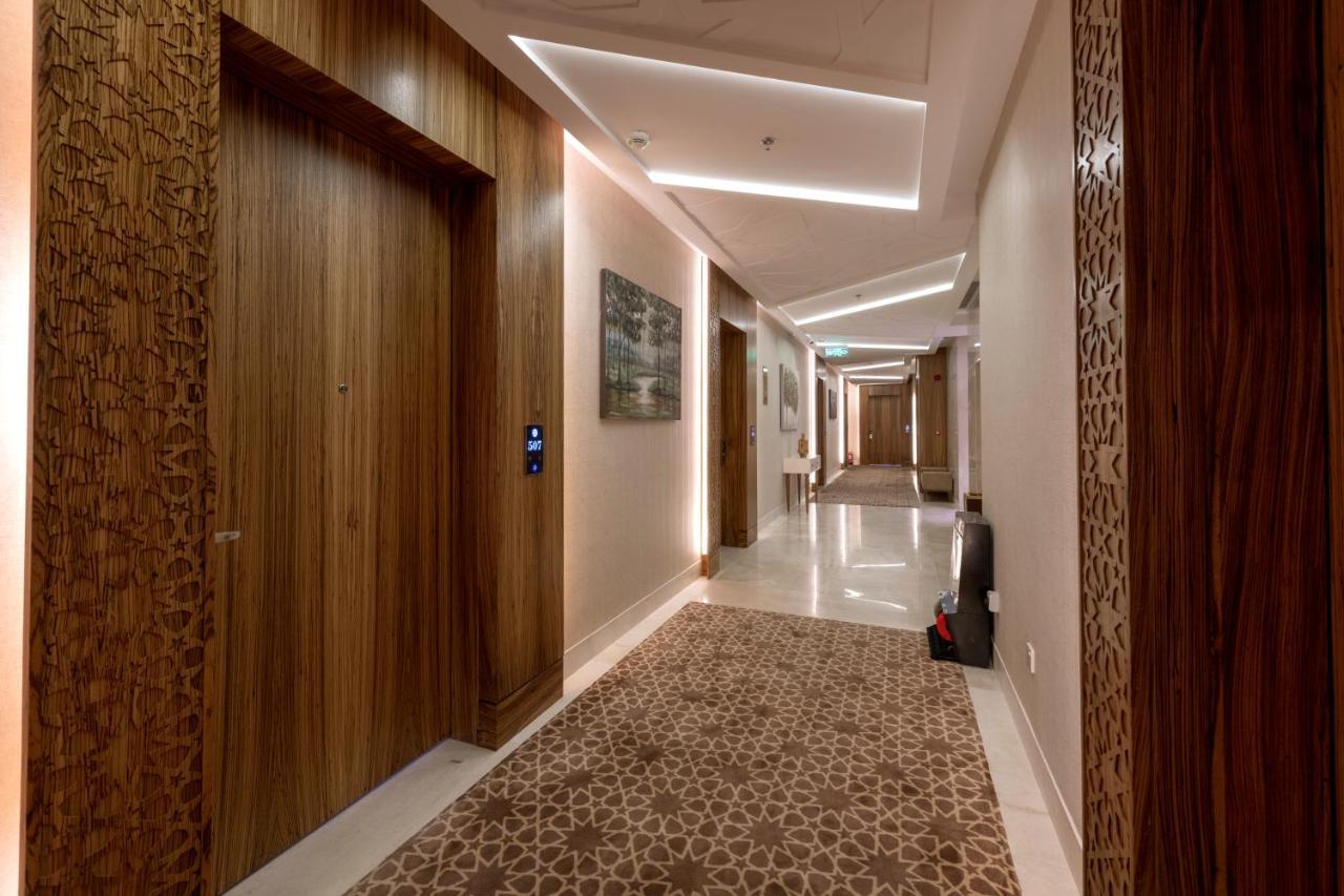 Taj Jeddah Hotel Apartment Extérieur photo